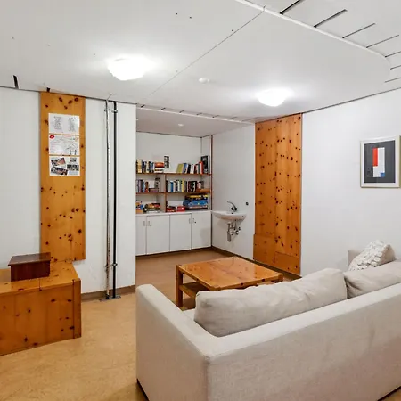 Guardaval 301 By Interhome *