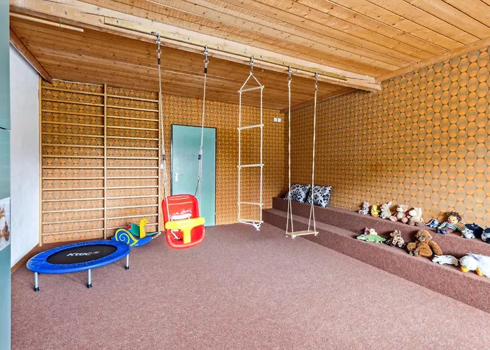 Guardaval 301 By Interhome *